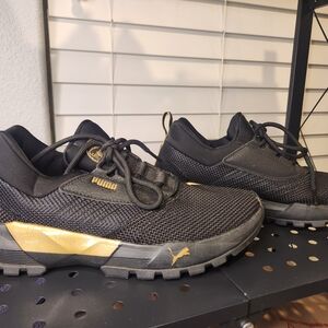 Puma Men's Black and Gold Athletic Shoes